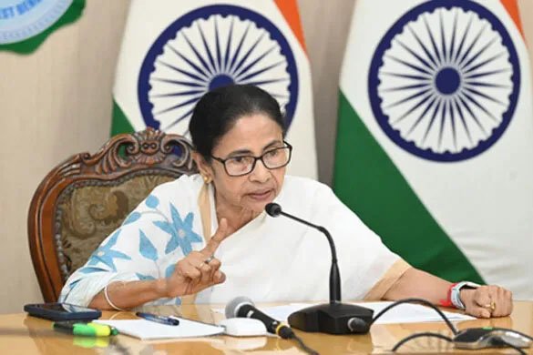 कोलकाता गैंगरेप केस : टीएमसी ने मदन मित्रा को थमाया कारण बताओ नोटिस, तीन दिन में मांगा जवाब