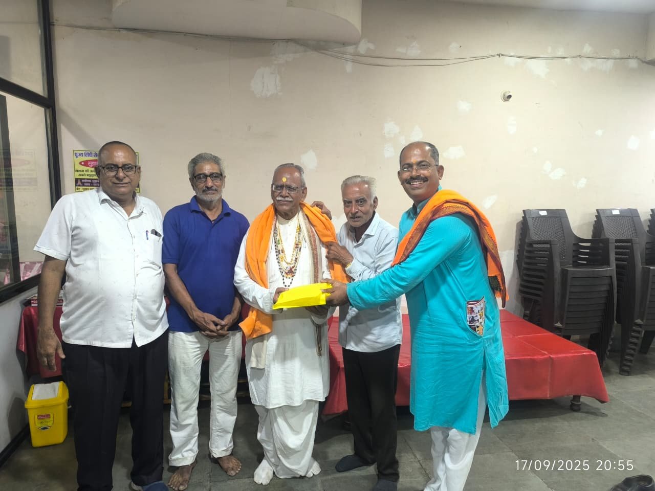 (रायपुर) सिंधी समाज के प्रख्यात संत साईं मसंद ने ज्योतिर्मठ शंकराचार्य से जुडऩे का आह्वान किया