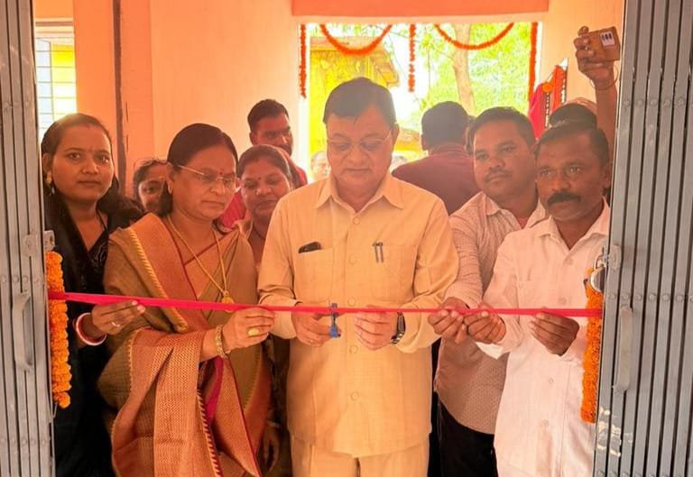 (कोरबा) महतारी सदन के माध्यम से महिलाओं को मिलेगा रोजगार एवं प्रशिक्षण के अवसर-मंत्री श्री लखन लाल देवांगन
