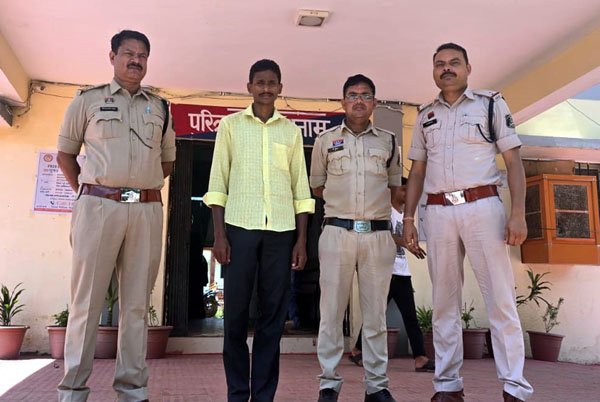 (मुंगेली) इंटरनेट पर फर्जी व्यवसायी बनकर ठगी, तीन साल बाद आरोपी गिरफ्तार