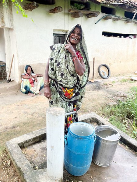 (एमसीबी) सफलता की कहानी : गाँव की तस्वीर बदली, कौशल्या की तकदीर सँवरी