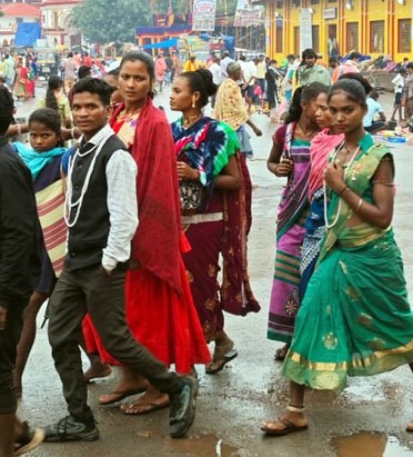 (जगदलपुर) न ब्यूटी पार्लर, न क्रीम पावडर, फिर भी बेमिसाल है बस्तरिहा सौंदर्य