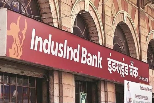 इंडसइंड बैंक के शेयर में 20 प्रतिशत का लोअर सर्किट, मार्केट वैल्यू में आई 14,000 करोड़ रुपये की गिरावट