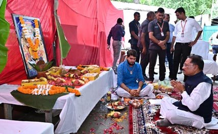 (रायपुर) श्रम की सार्थकता और सृजन की भावना को समाज में प्रतिष्ठित करने का श्रेय भगवान विश्वकर्मा को - मुख्यमंत्री  