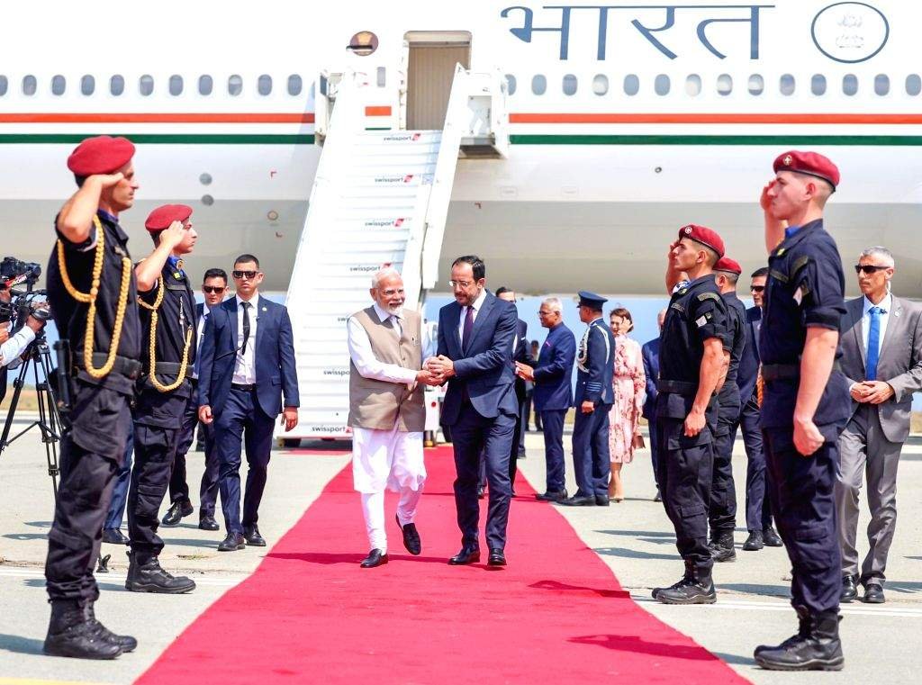 प्रधानमंत्री नरेंद्र मोदी साइप्रस पहुंचे, कितना अहम है दौरा और तुर्की से क्या संबंध है?