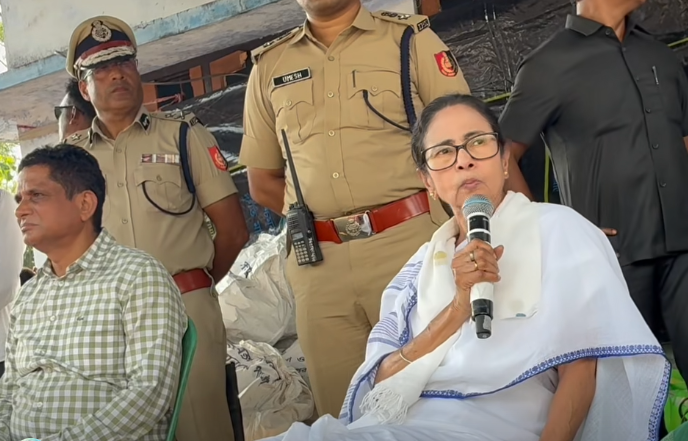 सीएम ममता ने बाढ़ के लिए भूटान से की मुआवजे की मांग