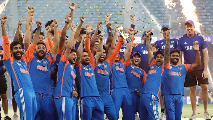 भारतीय टीम ने मोहसिन नकवी से नहीं ली एशिया कप की ट्रॉफी, खाली हाथ मनाया जश्न