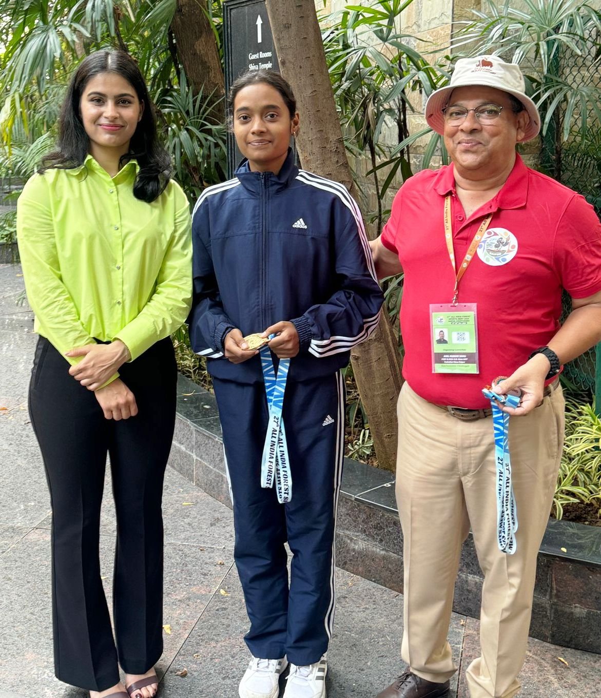 (महासमुंद)कलेक्टर श्री लंगेह ने शूटिंग खिलाड़ी मेघा तिवारी की उपलब्धियों पर दी बधाई