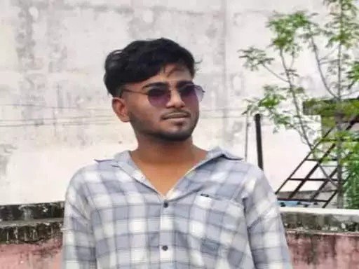 (बिलासपुर) तेज रफ्तार ट्रेलर ने बाइक सवार छात्र को कुचला, मौके पर हुई मौत