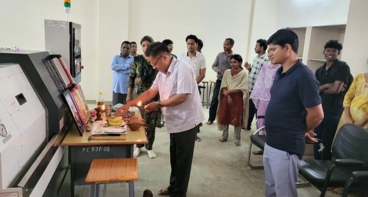  बीजापुर शासकीय पॉलीटेक्निक में  मनाया गया विश्वकर्मा जयंती