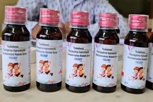 छिंदवाड़ा में 9 बच्चों की मौत के बाद सरकार सख्त, Coldrif कफ सिरप पर लगाया बैन