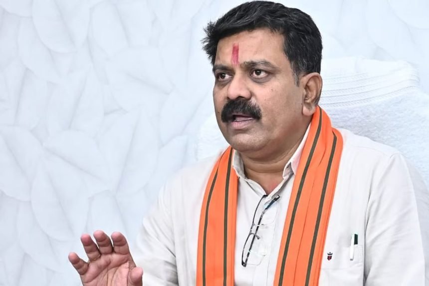(रायपुर) बस्तर दशहरा में पहली बार शामिल होंगे केंद्रीय गृहमंत्री अमित शाह, दंतेश्वरी मां के दरबार में करेंगे पूजा