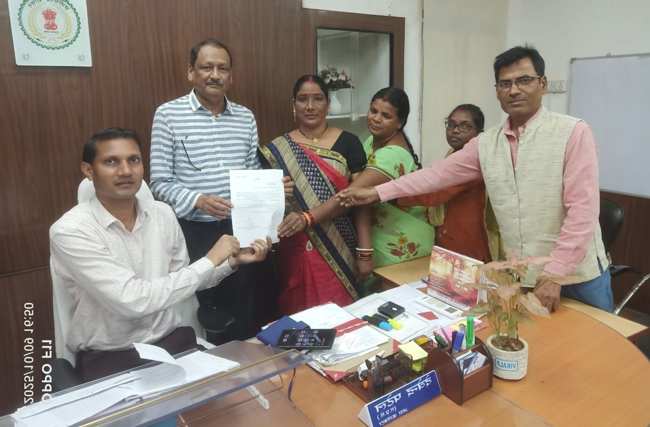 (कोरबा) मासिक राशन में चने की आपूर्ति को लेकर जिलाधीश को संयुक्त ज्ञापन