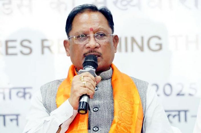 (रायपुर) बस्तर में नक्सल उन्मूलन की दिशा में ऐतिहासिक दिन, बंदूक छोड़ संविधान अपनाने वालों का स्वागत - मुख्यमंत्री साय
