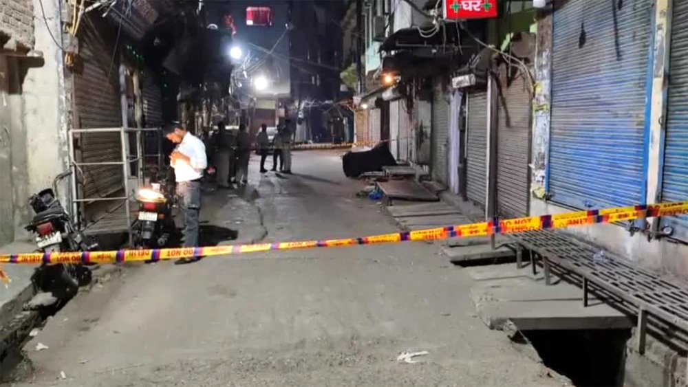 सीलमपुर में युवक की प्रेम प्रसंग में चाकू मारकर हत्या, मृतक के पिता ने लगाए ये आरोप