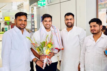 (रायपुर) सैकड़ों कार्यकर्ताओं ने एनएसयूआई राष्ट्रीय अध्यक्ष का गर्मजोशी से किया स्वागत