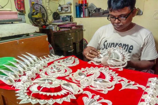 चांदी की कीमत अगले साल तक 60 डॉलर प्रति औंस पहुंचने की उम्मीद