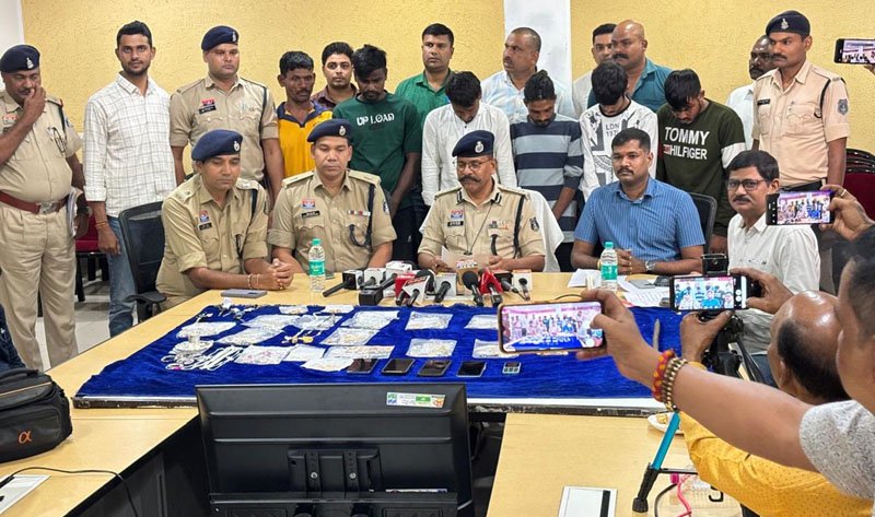 (रायपुर) सोने चांदी के जेवरात एवं नगदी रकम चोरी मामले में देवार गिरोह का पर्दाफाश