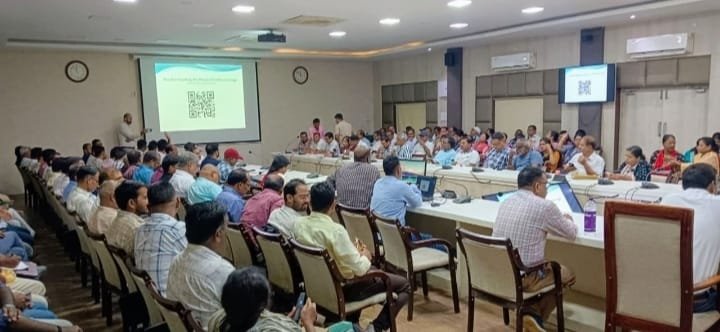  (रायपुर )पटवारी, आर.आई., ग्रामीण कृषि विस्तार अधिकारी और पंचायत सचिव करेंगे डिजिटल क्रॉप सर्वे एवं गिरदावरी का परीक्षण