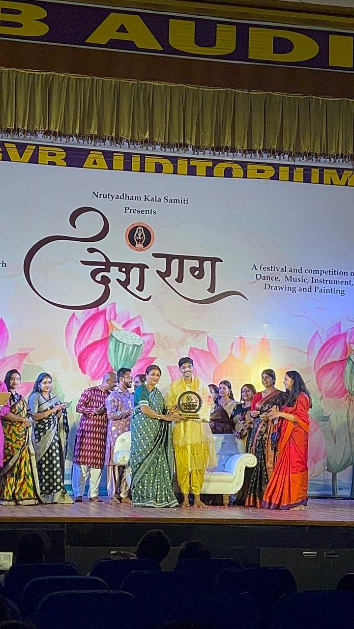 (भिलाई) शिवम सिंह राजपूत को देश राग कार्यक्रम में प्रथम स्थान प्राप्त