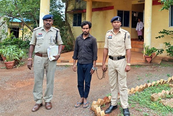 (राजनांदगांव) नाबालिग से दुष्कर्म के मामले में सात साल से फरार आरोपी गिरफ्तार