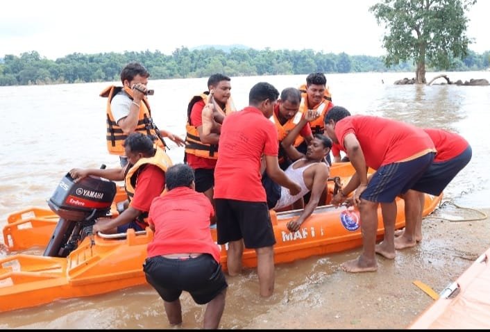 (बीजापुर,) भैरमगढ़ में इंद्रावती नदी पर बाढ़ आपदा मॉक ड्रिल सम्पन्न