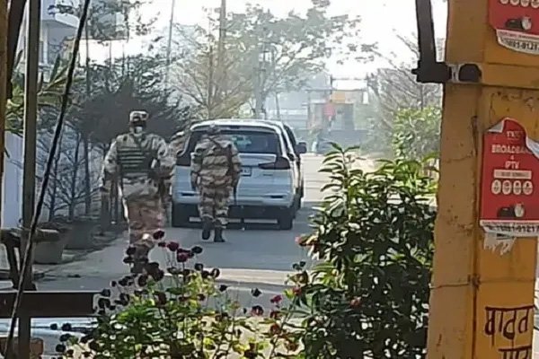 कांग्रेस विधायक राणा गुरजीत के घर IT का छापा, कर्मचारियों के फोन कराए बंद; ITBP के जवान भी मौजूद