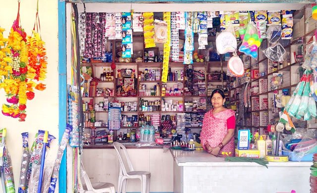 (जशपुरनगर) मुद्रा लोन से साकार हुआ सपना, बुढाडांड की प्रीति गुप्ता बनीं लखपति दीदी