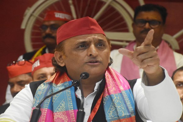 52 के हुए सपा अध्यक्ष अखिलेश यादव, सीएम योगी और मायावती ने दी जन्मदिन की बधाई