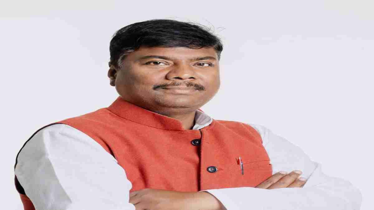 (रायपुर) कांग्रेस हमेशा आदिवासी समाज को अपमानित करती रही है : केदार कश्यप