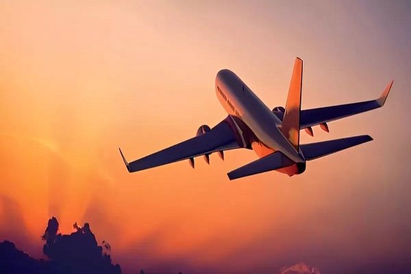 विमानों को मिल रहीं बम धमकियों के बीच BCAS महानिदेशक की बड़ी अपील- ‘भारतीय आसमान सुरक्षित, डरे नहीं यात्री’