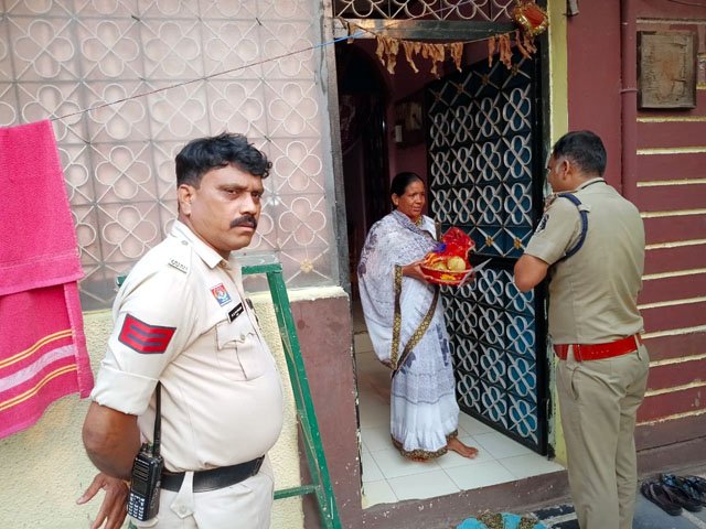 (राजनांदगांव) रजत जयंती के अवसर पर शहीद पुलिस कर्मियों के परिजनों का किया गया सम्मान