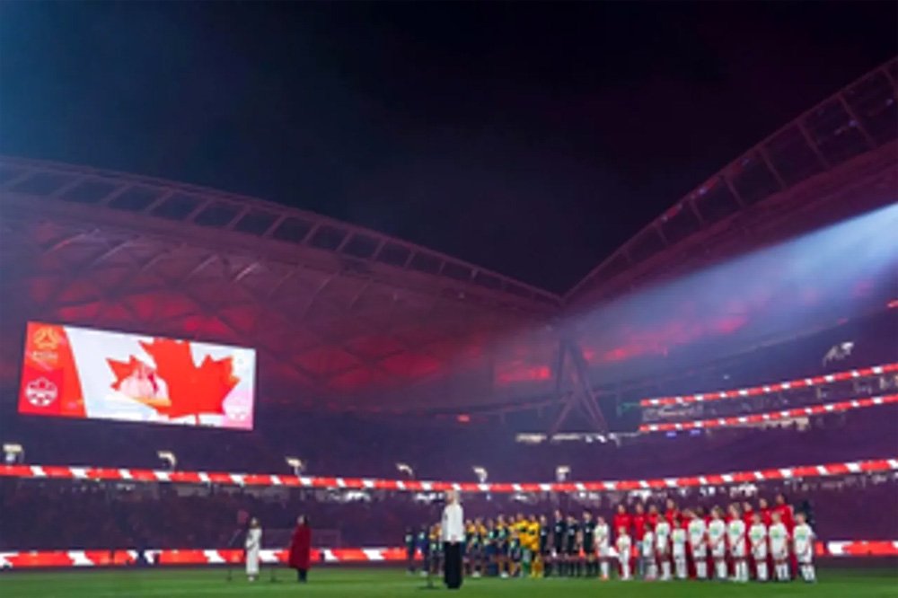 कनाडा ओलंपिक समिति ने जासूसी कांड के बाद महिला फुटबॉल कोच को निलंबित किया