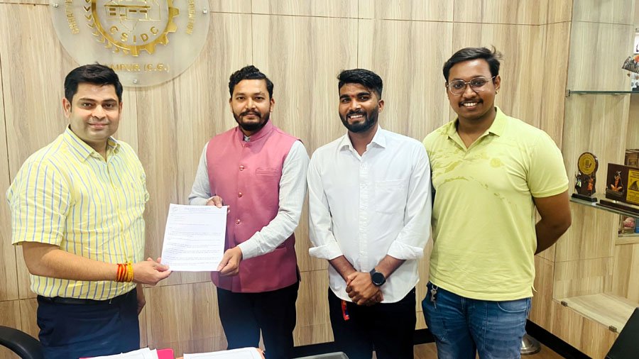 (रायपुर) छत्तीसगढ़ को फार्मास्यूटिकल इंडस्ट्री का हब बनाने के लिए सीएसआईडीसी अध्यक्ष को सौंपा गया विस्तृत ज्ञापन