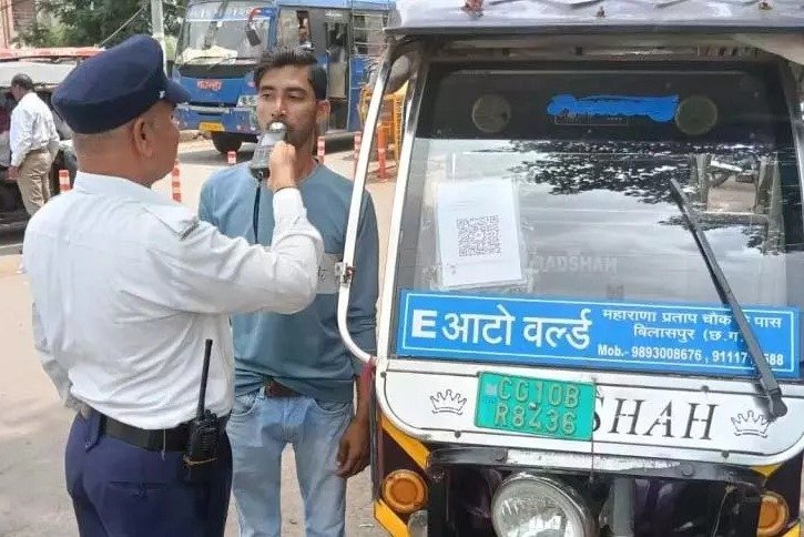 (रायपुर) यातायात नियम तोडऩे वालों की अब खैर नहीं, शुरू हुई कार्रवाई
