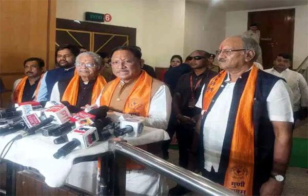 (रायपुर) बिजली दरों में बढ़ोतरी : कांग्रेस की आंदोलन की तैयारी तो मुख्यमंत्री साय ने कहा किसानों और गरीबों पर नहीं होगा खास असर