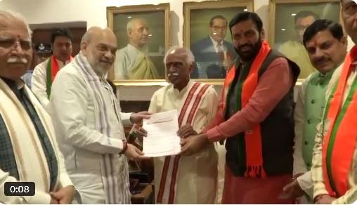 नायब सिंह सैनी ने राज्यपाल के समक्ष किया सरकार बनाने का दावा, सौंपी विधायकों की सूची