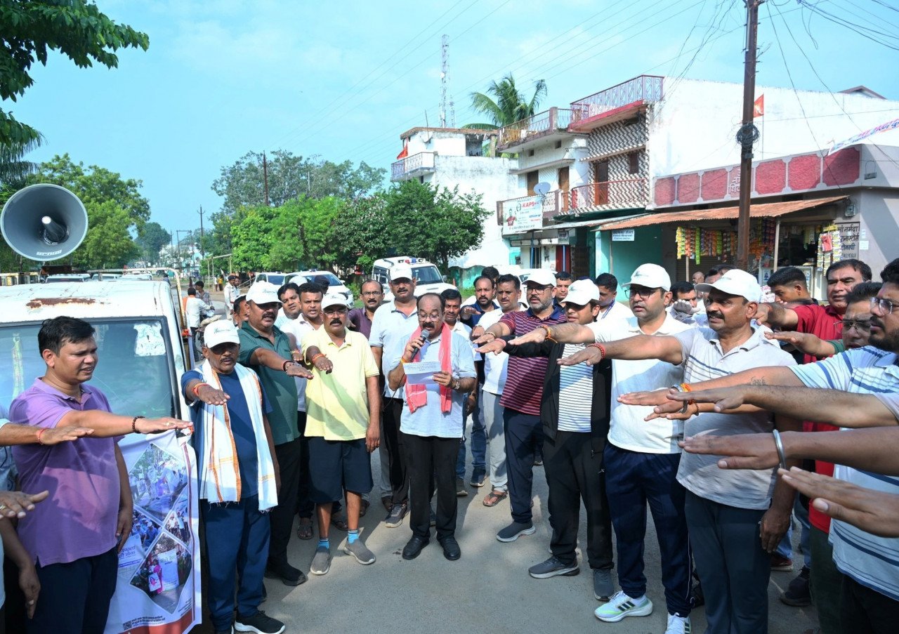 (रायपुर) उप मुख्यमंत्री साव की अगुवाई में महामाया मंदिर से अस्पताल तक हुई सफाई