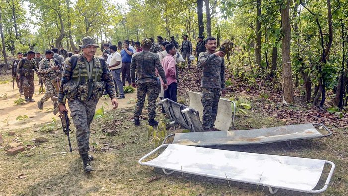 (बीजापुर) माओवादियों रस्सी से गला घोंट कर की ग्रामीण की हत्या