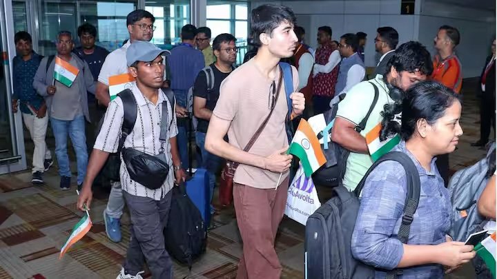 ऑपरेशन सिंधु: ईरान और इजरायल संघर्ष के बीच 2,460 भारतीयों को सुरक्षित देश लाया गया