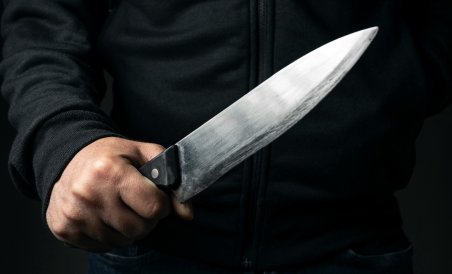 (रायपुर) चाकू लहराते युवक गिरफ्तार