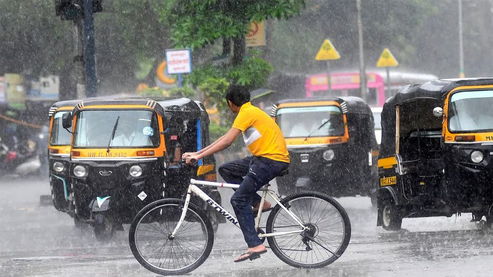 दिल्ली-एनसीआर में आज फिर होगी झमाझम बारिश, मौसम विभाग ने जारी किया येलो अलर्ट 