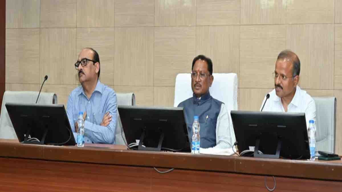 (रायपुर) मुख्यमंत्री विष्णुदेव साय ने विभागीय प्रगति की समीक्षा की, 1 दिसंबर से बायोमैट्रिक हाजिरी के निर्देश