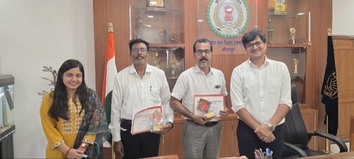 (बीजापुर ) राज्यपाल पुरस्कार से सम्मानित शिक्षकों को कलेक्टर ने दी बधाई