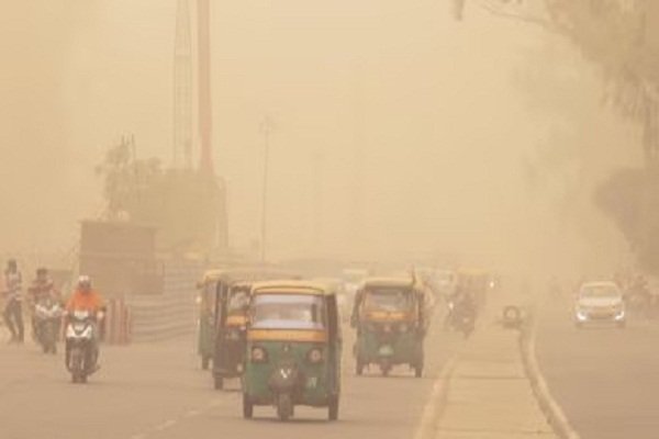 PUNJAB की हवा में जहर, आंखों में जलन और सांस लेना हुआ मुश्किल