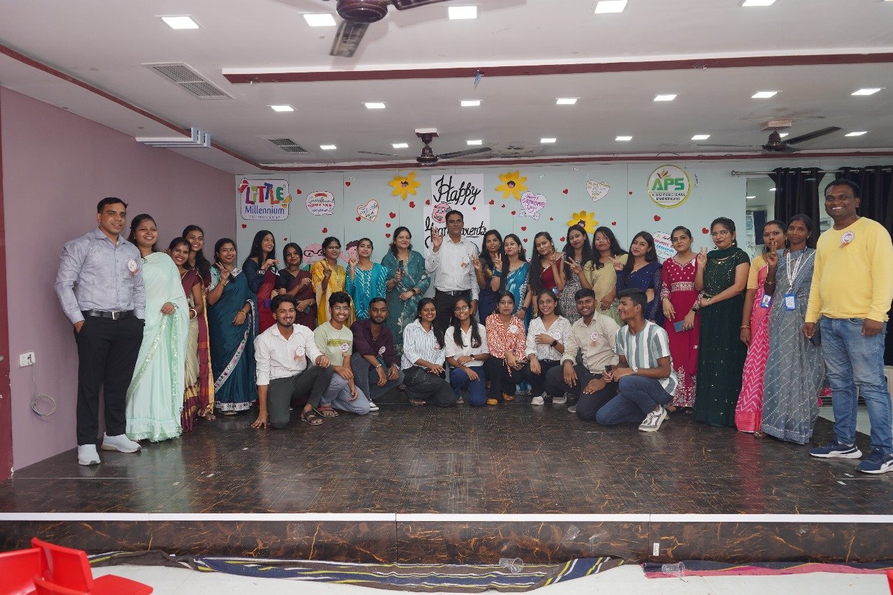 (मनेन्द्रगढ़) लिटिल मिलेनियम एवं अलास्का पब्लिक स्कूल में ग्रैंडपेरेंट्स डे का भव्य आयोजन