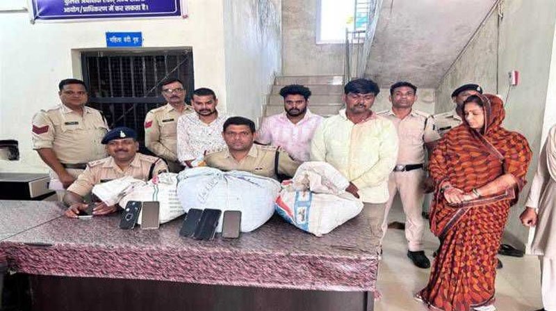 (रायपुर) पुलिस को देख भाग रहे थे गांजा तस्कर, गिरफ्तार