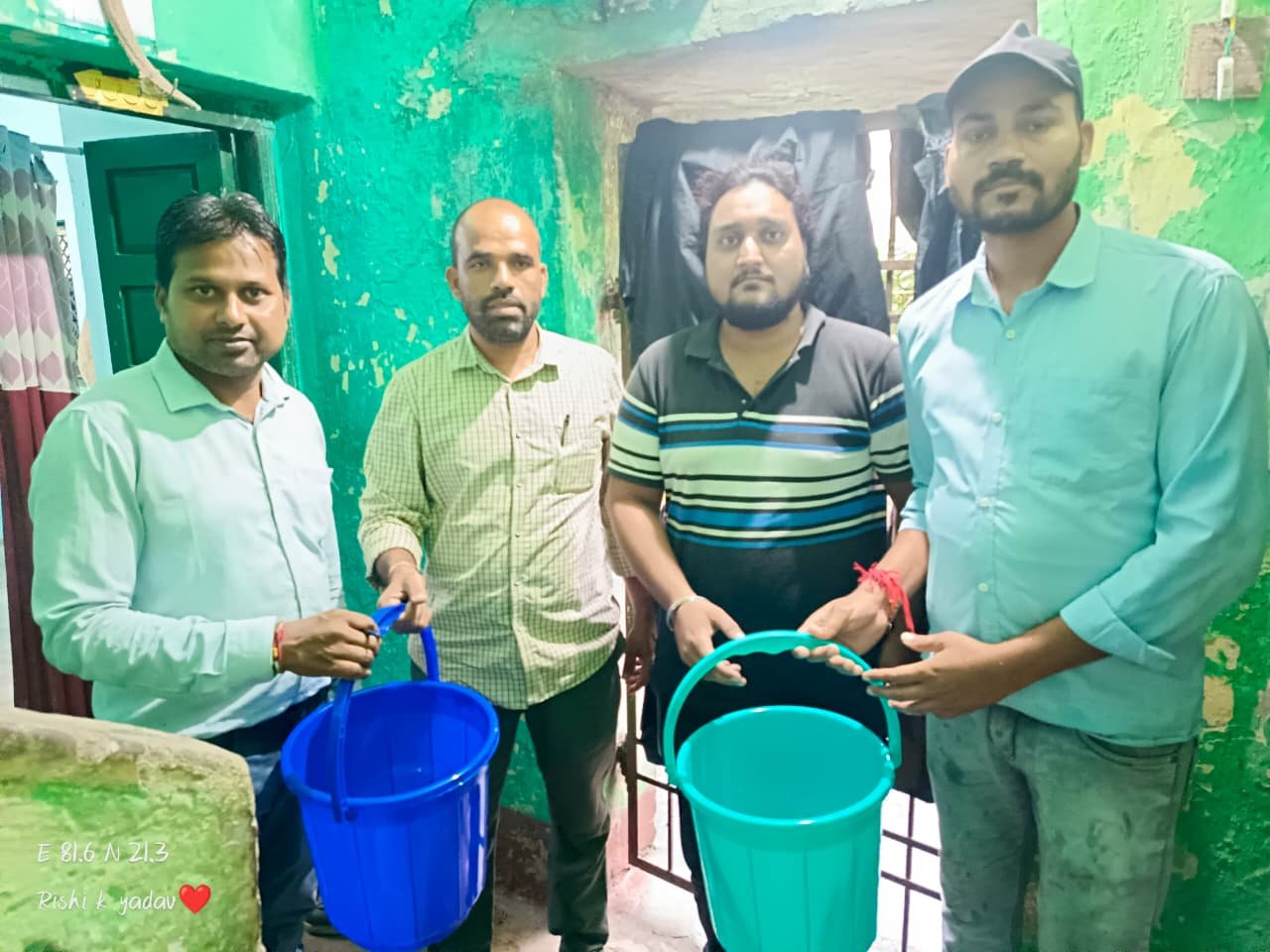 (रायपुर ) स्वच्छता ही सेवा अभियान के अंतर्गत रेलवे कॉलोनियों में जनभागीदारी बढ़ाने के लिए -1डोर टू डोरÓ जागरूकता अभियान चलाया गया।