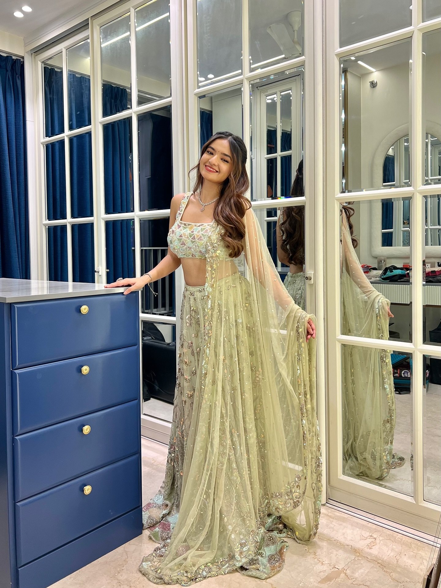 अनुष्का सेन ने नवरात्रि के मौके पर शेयर की खूबसूरत तस्वीरें, लहंगे में दिखा खास अंदाज