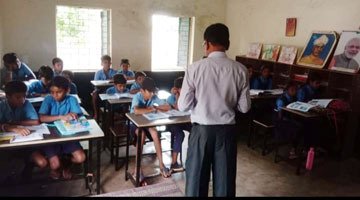  (रायपुर )मिडिल स्कूल  में युक्तियुक्तकरण से पढ़ाई हुई आसान : विद्यार्थियों को मिल रही है सहूलियत